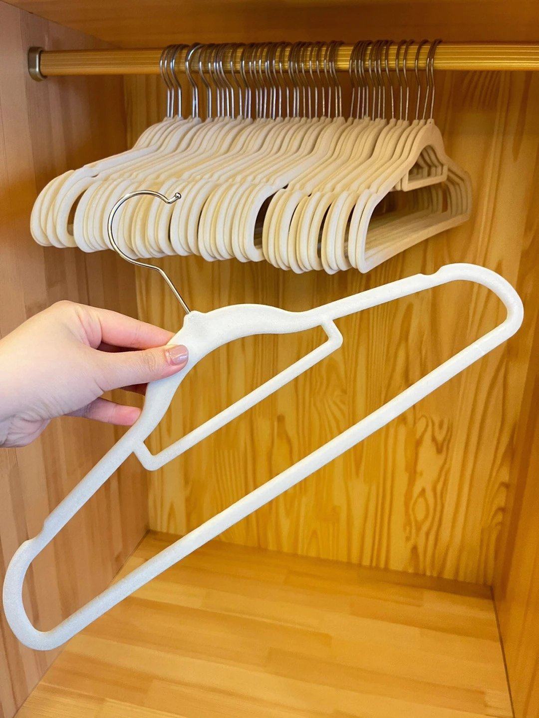coat hanger (4)
